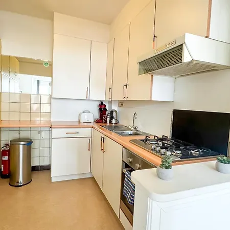 Zonnig & Gezellig Appartement Wapenplein Oostende Centrum * Ostend